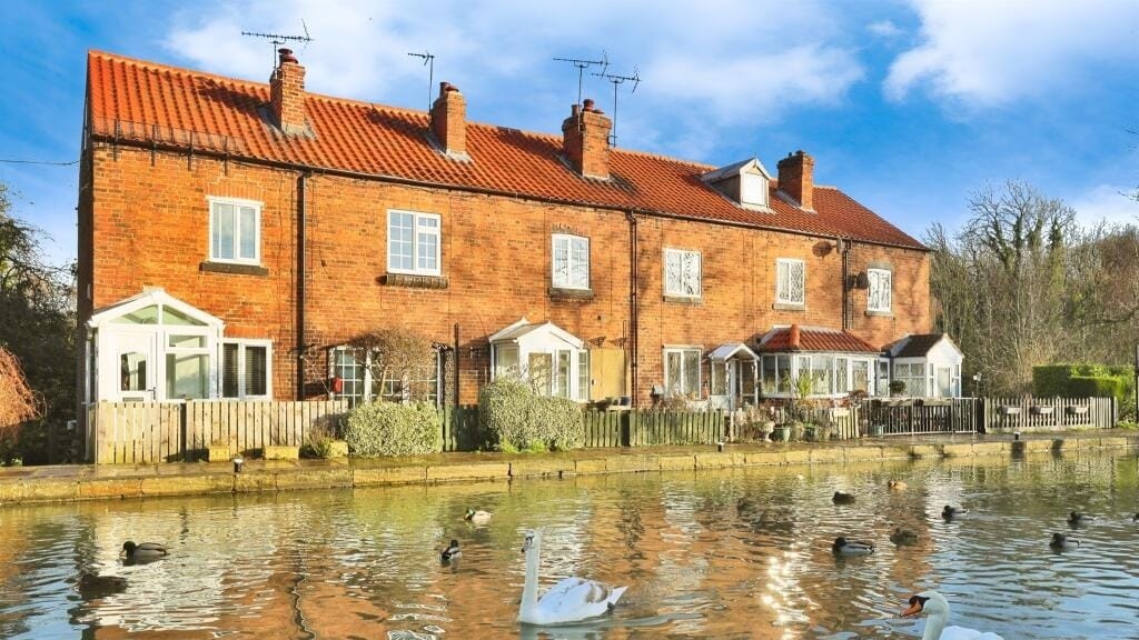 Canalside Homes and Land for Sale from £0k to £200k