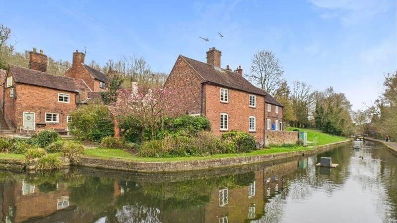 £215,000