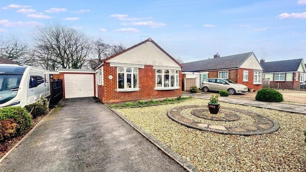 £380,000 Offers in Region of