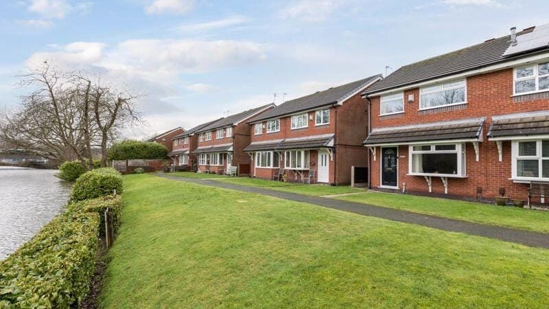 £240,000 offers in excess of
