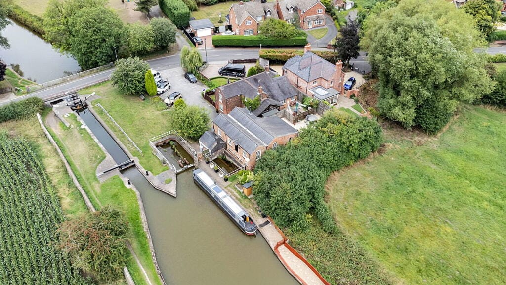 £530,000 Offers in Excess of