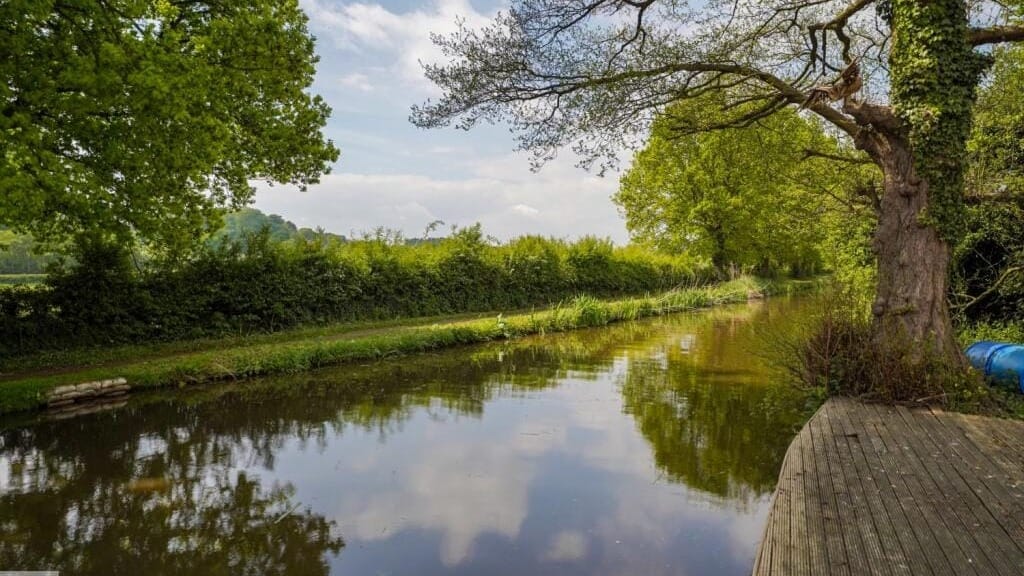 £725,000 Offers in Excess of