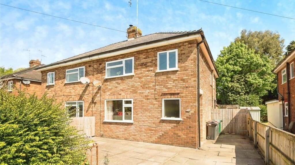 £240,000 Offers in Region of