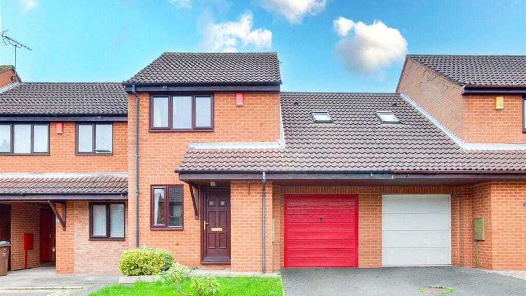 £255,000