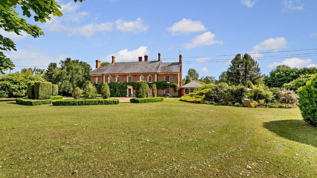 £2,750,000
