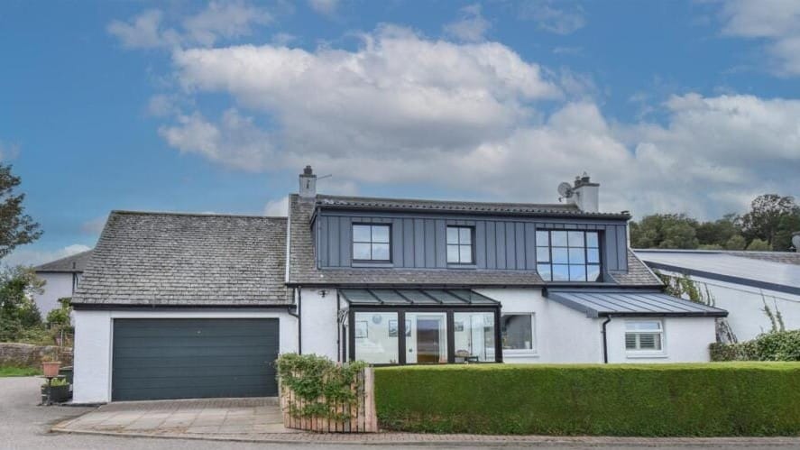 £310,000 offers over