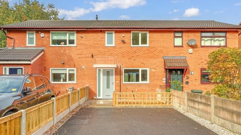 £230,000