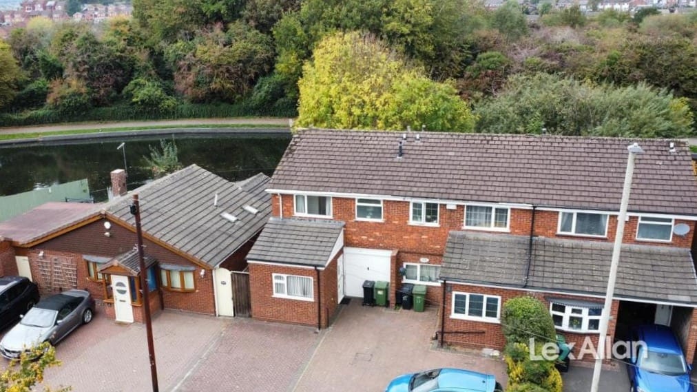 £210,000