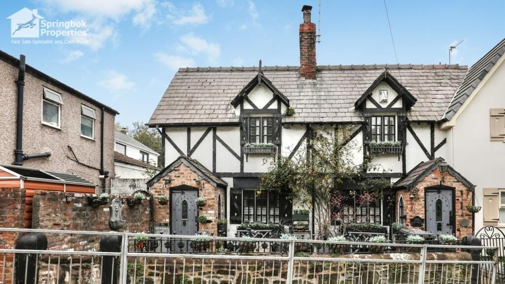 £320,000