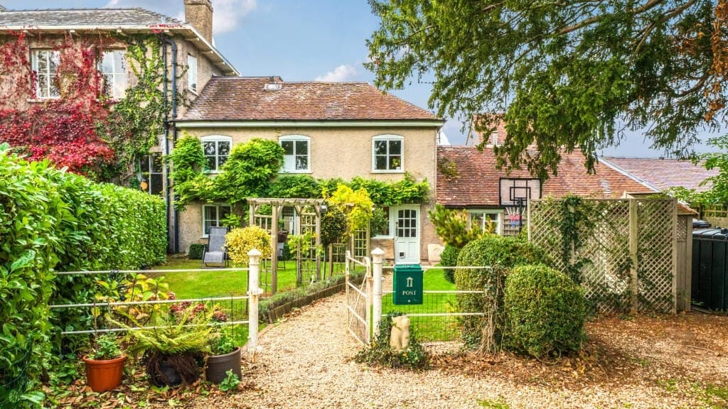 £475,000