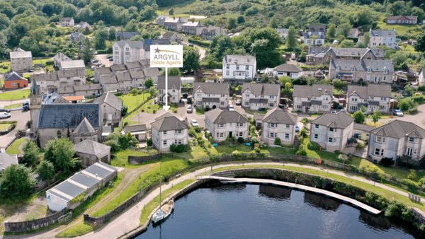 Guide Price £300,000