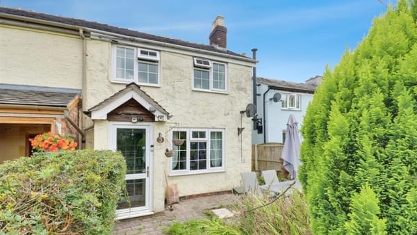 £250,000