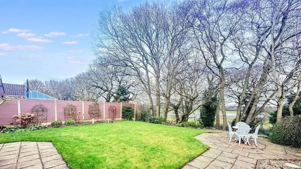 £380,000 Offers in Region of