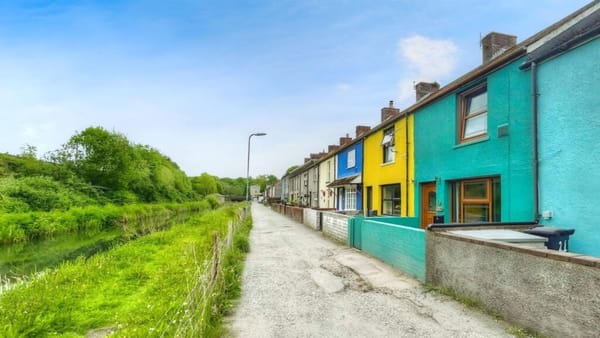 £120,000 Offers Over