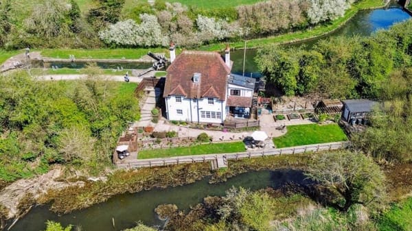 £1,000,000 Guide Price