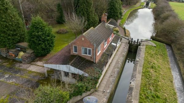 £550,000
