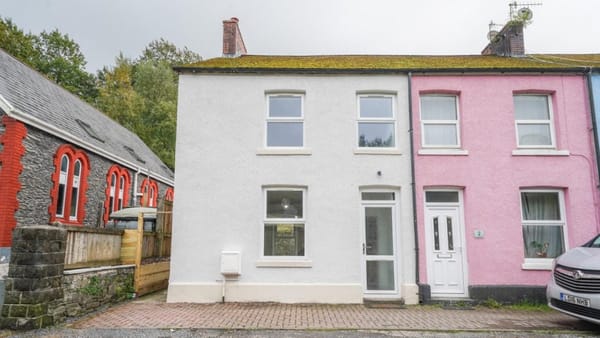 £150,000