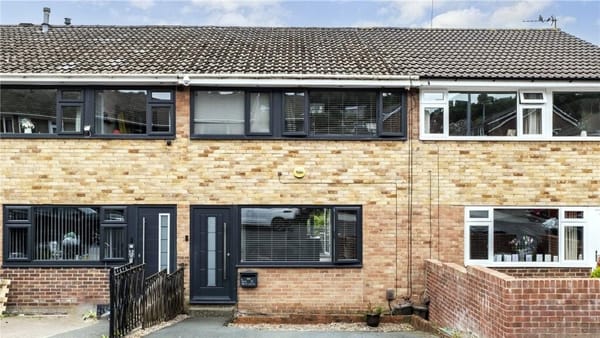 £250,000