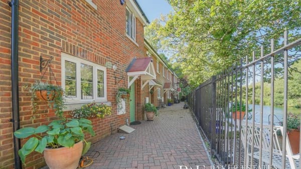 £340,000 guide price