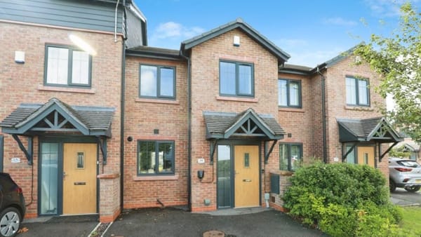 £280,000