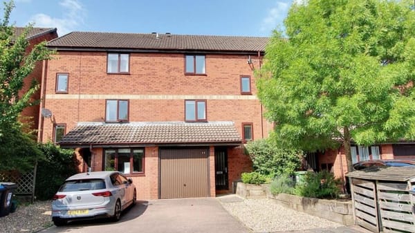 £700,000 offers in excess of