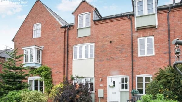 £335,000
