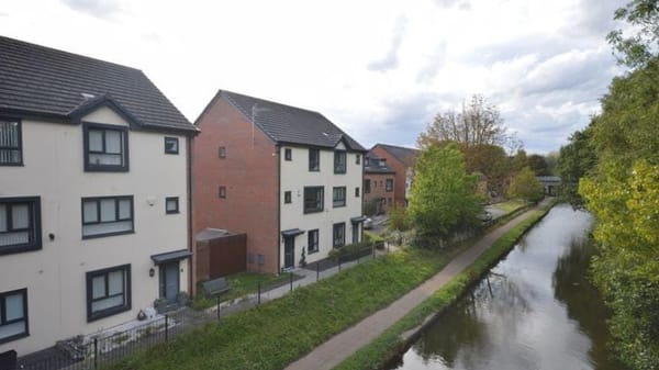 £255,000