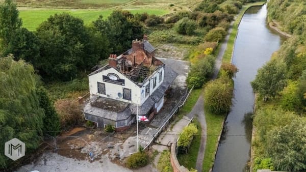 £425,000