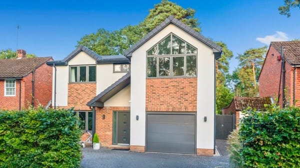 £1,295,000