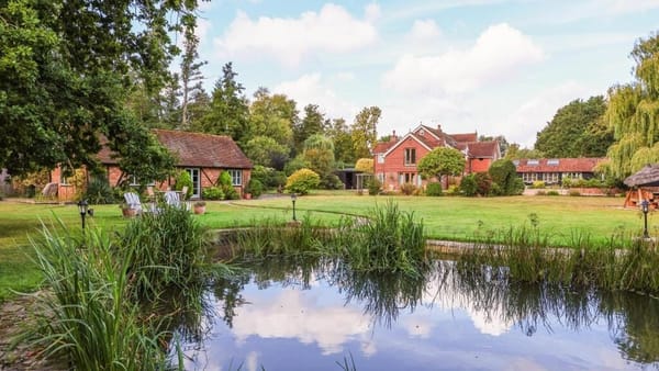 £3,250,000