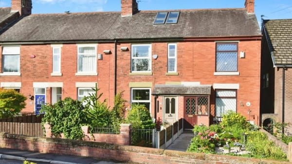 £450,000 guide price