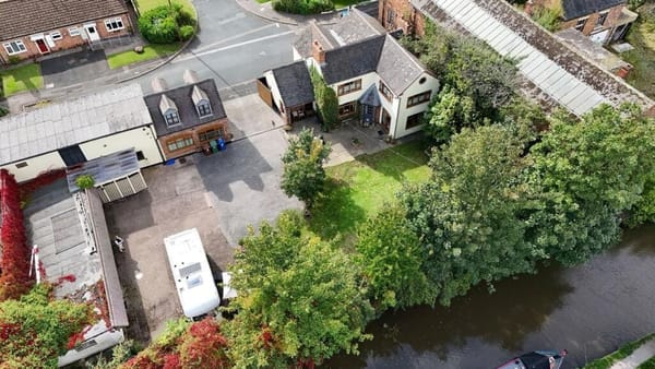 £550,000 offers in region of