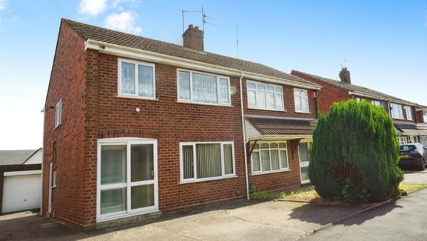 £230,000