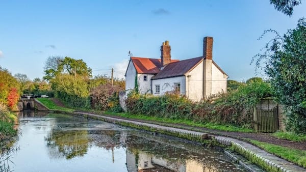£195,000 guide price