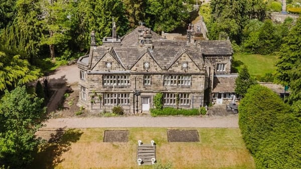 £1,195,000