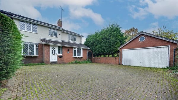 £310,000
