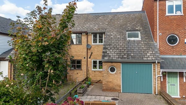 £365,000