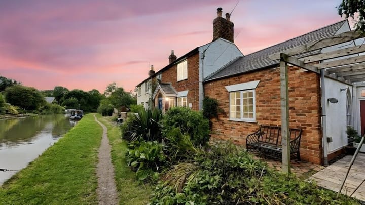 Canalside Homes for Sale from £300k to £500k
