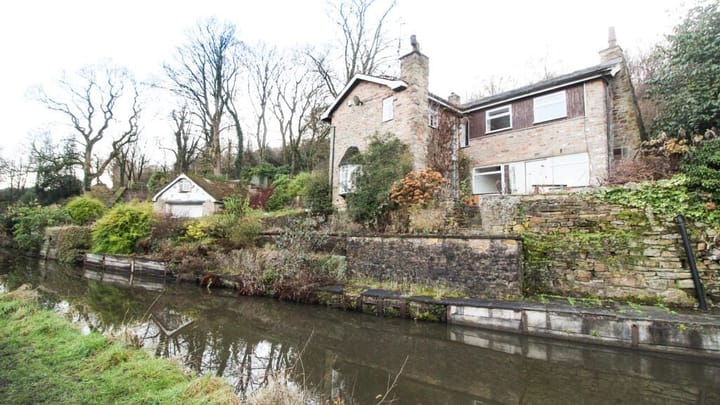 Canalside Homes for Sale from 700k upwards