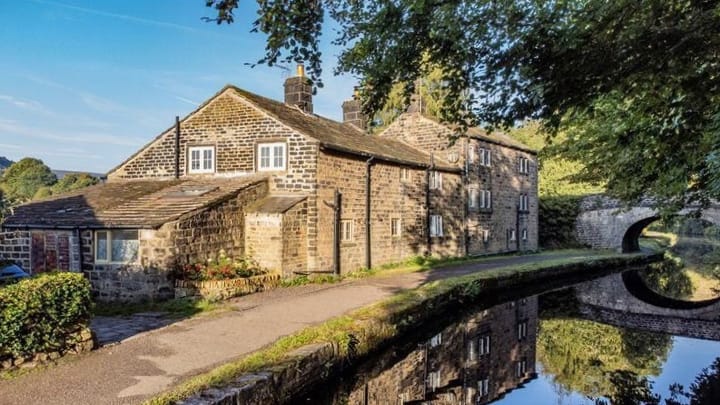Canalside Homes for Sale from £300k to £500k