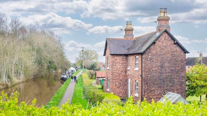 Canalside Homes for Sale from £500k to £700k