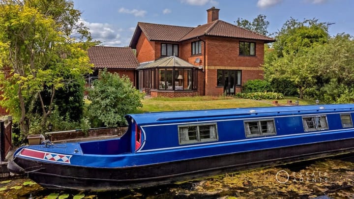 Canalside Homes for Sale from £500k to £700k (July '25)